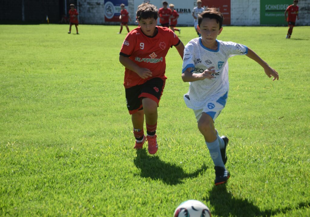 FÚTBOL: DIVISIONES FORMATIVAS