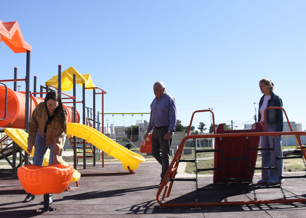 INAUGURACIÓN DE LAS PLAZAS: ‘LA PAZ’ Y ‘SAN JOSÉ’